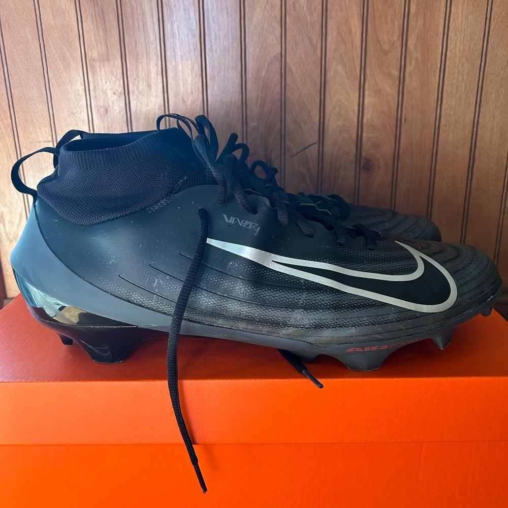 Nike Zoom Air Vapor Pro 1 Men’s size 13 Black Football Cleats.
